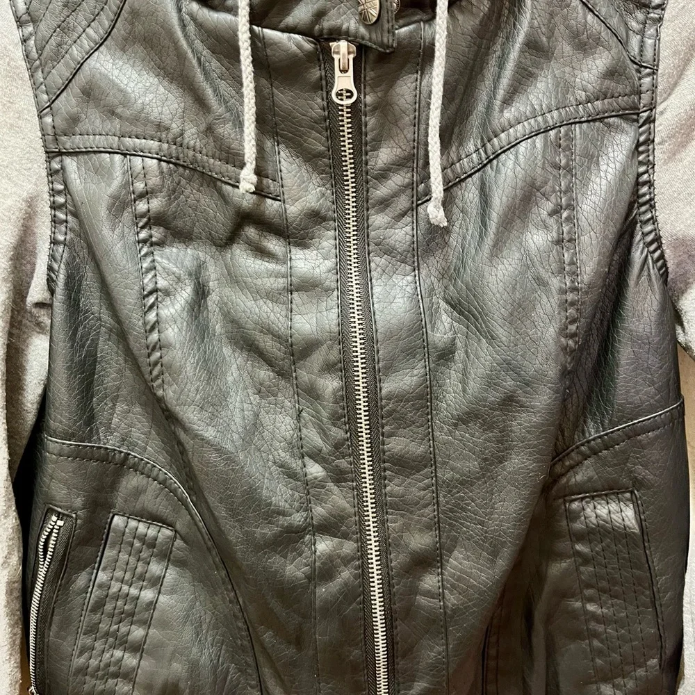 Miss London Junior’s Faux Leather Hooded Jacket Size Large